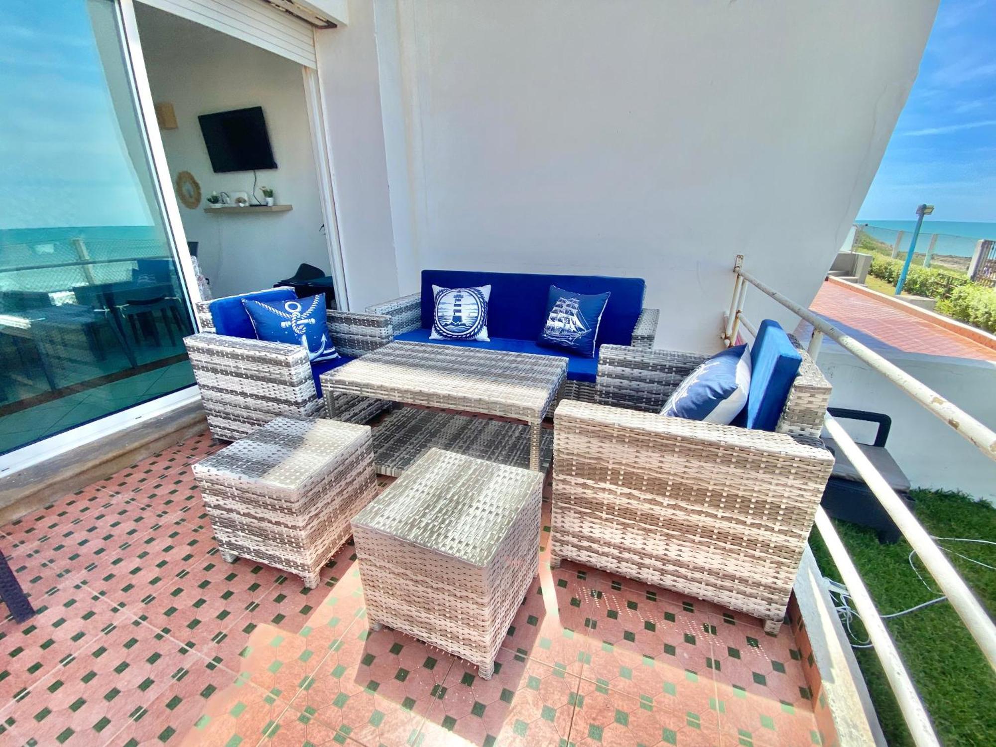 Splendid Beachfront Villa In Sidi Bouzid Beach With Pool Douar Ourlali Exterior photo